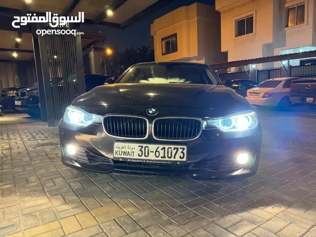 سيارة bmw 320i 2015