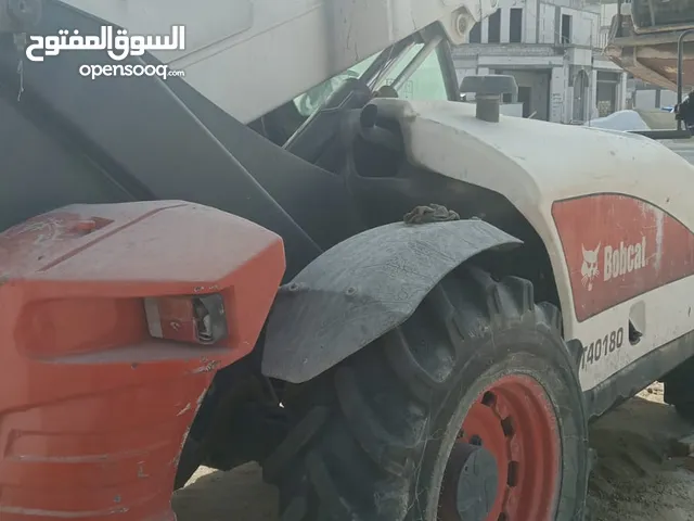 Bobcat t40180 telehandler for sale 2014 model رافعة شوكية للبيع في الكويت
