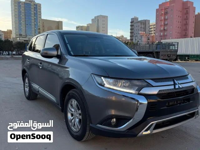 Used Mitsubishi Outlander in Hawally