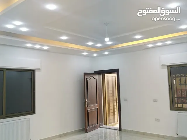 240 m2 4 Bedrooms Apartments for Sale in Amman Jubaiha
