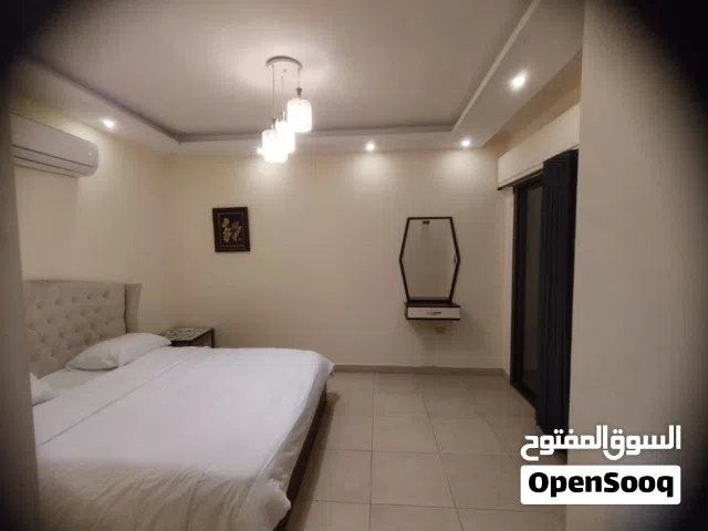 فرشة مجوزة شبه الجديد للبيع بسعر مغري