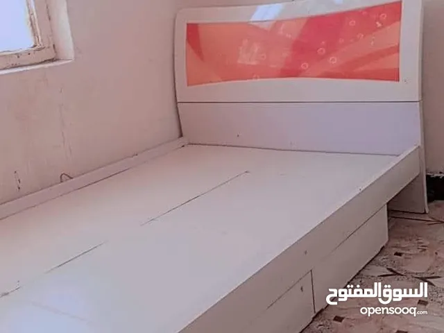 سرير نفر ونص للبيع