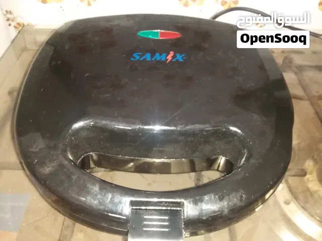 صانعة ساندويتش ساميكس