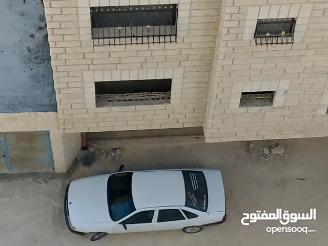 اوبل فيكترا موديل 1992 متور 1600