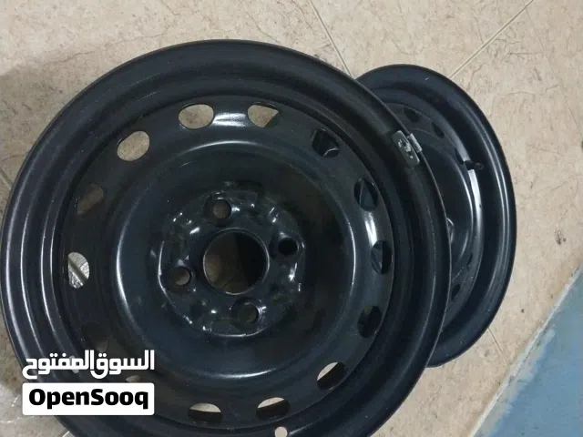 اربع رنجات شنابر مقاس 14  اربع بلوط  جدد  ...... ثلاثه نيسان وواحد تيوتا