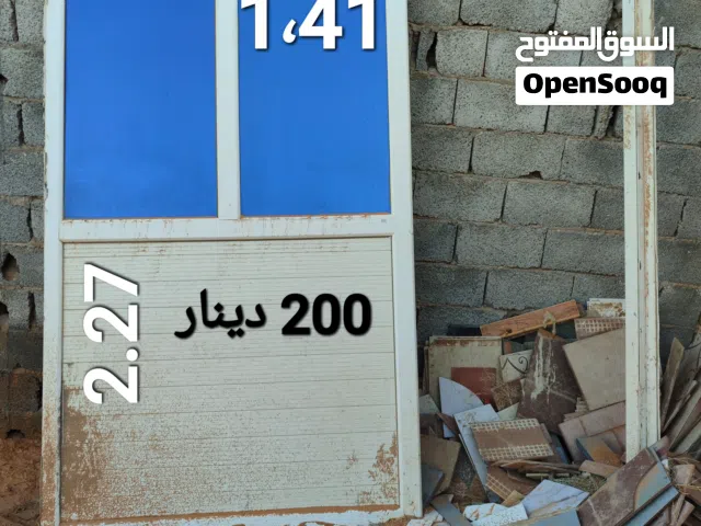 باب فاصل بي في سي وروشن خشبي جديد