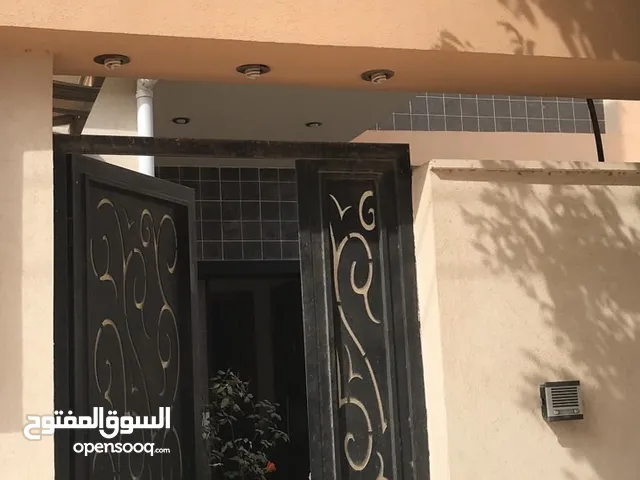 88 m2 3 Bedrooms Villa for Sale in Tripoli Al-Serraj