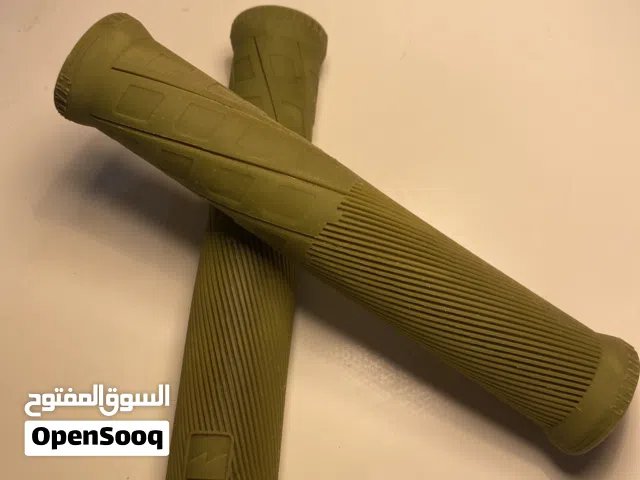 مسكات Merritt لون اخضر زيتي 5kd قابل للتفاوض