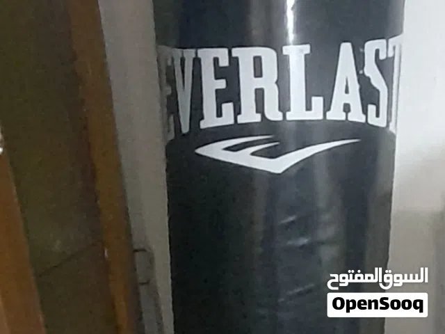 كيس ملاكمة جديد للبيع 25 دينارا