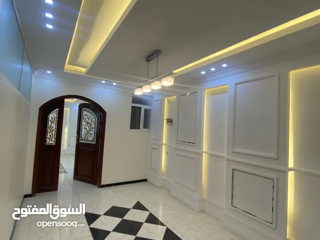 200 m2 More than 6 bedrooms Apartments for Sale in Sana'a Bayt Baws