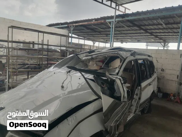 للبيع قطع غيار ستيشن 8 سلند مديل 2000 الي مديل 2007