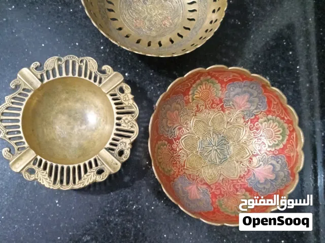 نحاسيات قديمه بحاله جيده جدا