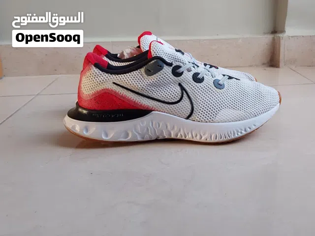 بوت Nike Renew قياس 44.5 بحال الجديد