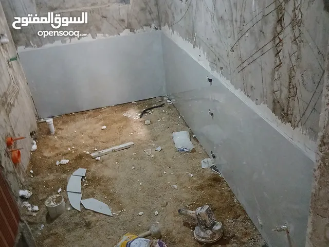 بسعر  18 دينار للمتر