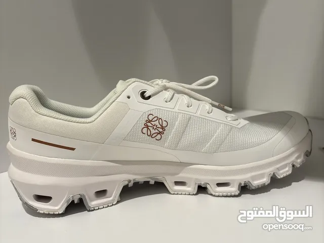 White Comfort Shoes in Ajman