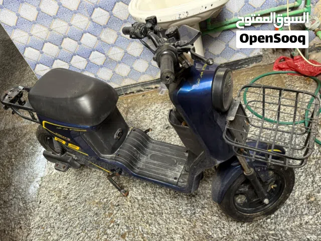 دراجه شحن R9 ناقصها بس بطاريات  وبايسكل رياضي شغال سعرهن 300 مع المجال