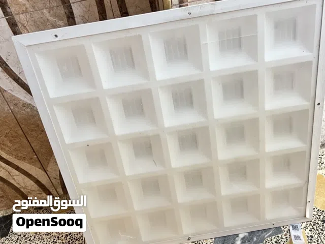 اناره LED مودرن اضاءة قويه وشكل انيق يضيف فخامه للمكان اقتصاديه بالكهرباء وعمرهه طويل مناسبه للمحلات