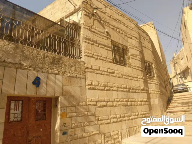 240 m2 More than 6 bedrooms Townhouse for Rent in Amman Jabal Al Naser