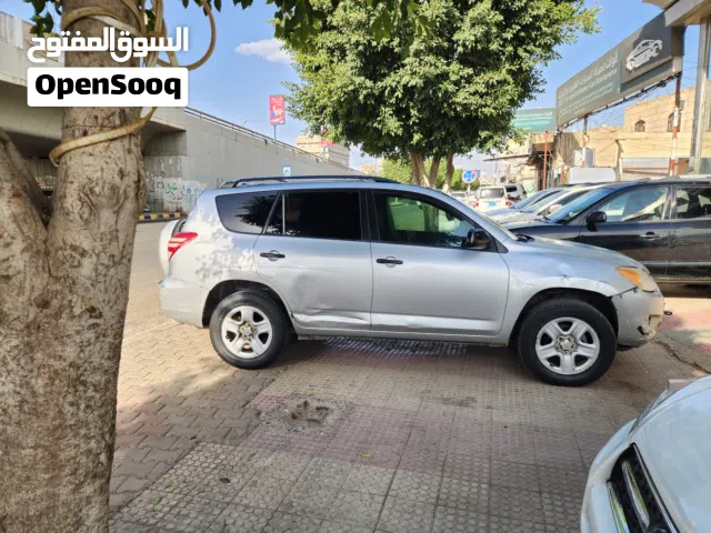 2012 تويوتا راف فور Standard