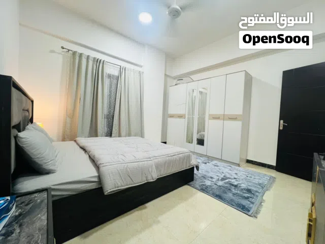 شقه مفروشه للايجار الشهري مسقط الموالح الجنوبية راقيه وهادئه مكان مناسب للعوائل جدا شقه نظيفه وجديده