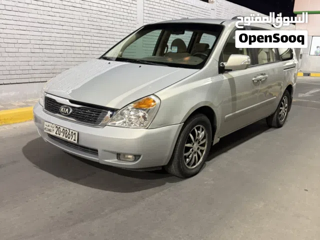 2013 Kia Carnival EX