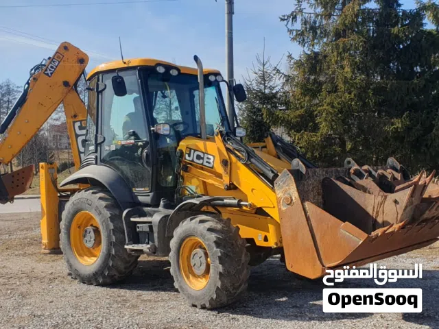 للبيع: باكو لودر JCB موديل 2016!