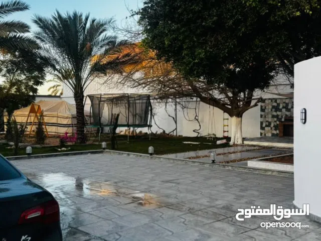 2 Bedrooms Farms for Sale in Tripoli Al-Serraj