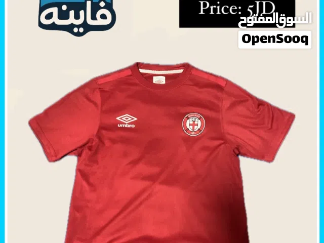 بلوزة منتخب England بلوزة جيدة جدا من نوع umbro