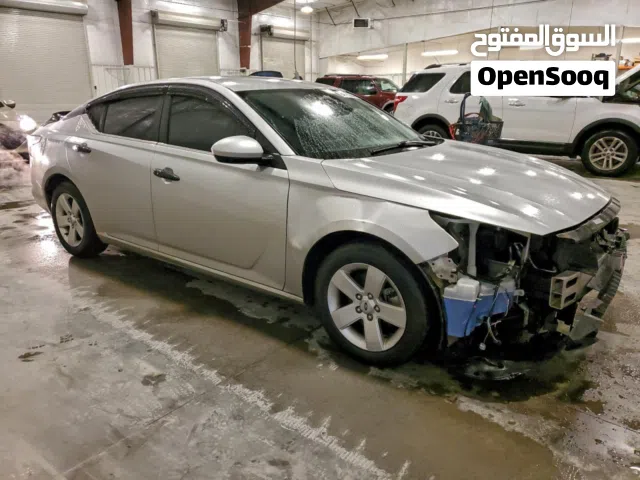 Used Nissan Altima in Al Batinah