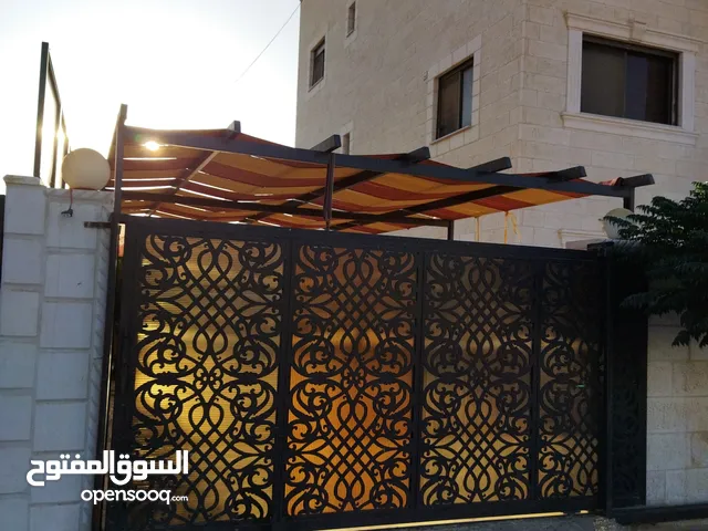 190m2 More than 6 bedrooms Townhouse for Sale in Amman Other