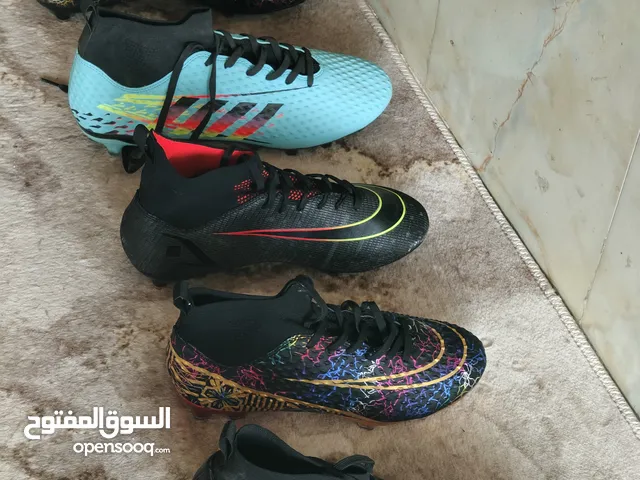40 Sport Shoes in Basra
