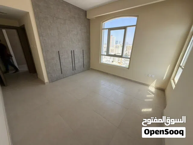 اول ساكن باركن خاص مجاني داخل التاور مطبخ أمريكي اطلاله بحريه مباشره علي البحر سكيورتي 24 ساعه