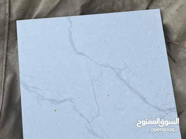 بلاط سيراميك جديد للبيع