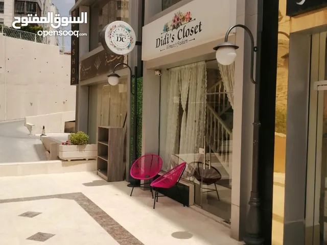 محل تجاري للإيجار في شارع وصفي التل