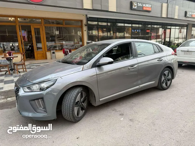 ايونك هايبرد