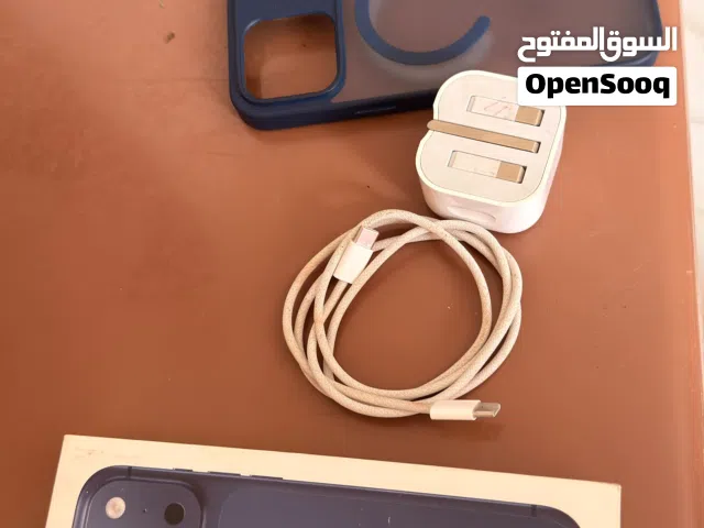 iPhone 17 Pro Max سعة 256GB بحالة ممتازة جدًا (شبه جديد). استخدام شهر واحد فقط الاستخدام كاميرا