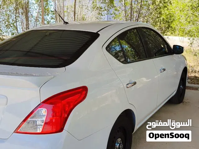2023 نيسان صني SL