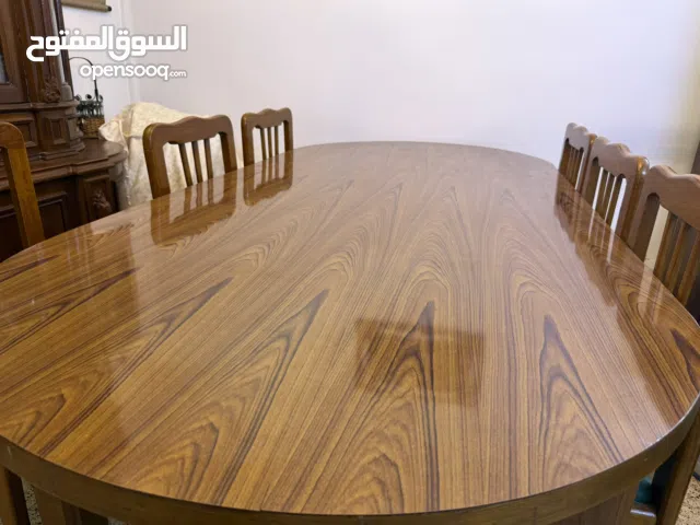 ميز طعام مع كراسي عدد 6