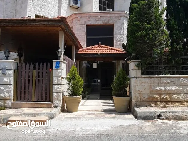 195m2 3 Bedrooms Apartments for Sale in Amman Khalda