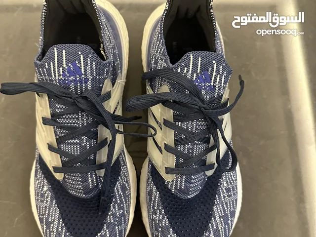 Addids ultraboost running crew men