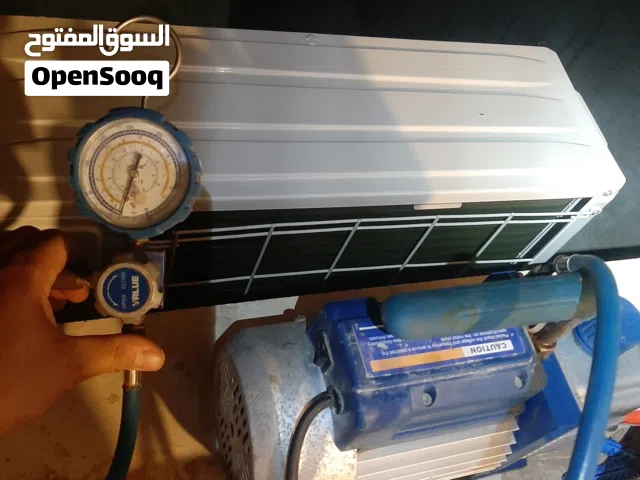 فني تركيف وصيانة وتنظيف مكيفات