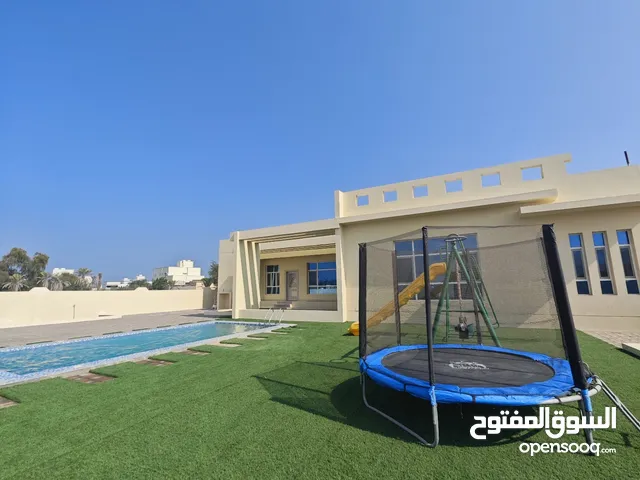 375m2 4 Bedrooms Villa for Sale in Al Batinah Barka