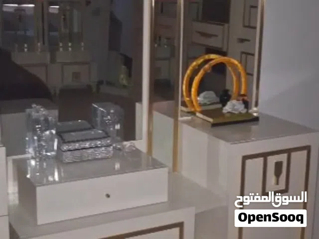 غرفة نوم مستعملة شبه الجديد بحالة ممتازة للبيع بداعي السفر السعر 3500 للمهتمين قابل للتفاوض ان شاءال