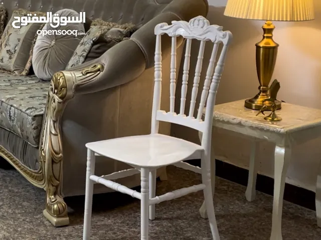 كرسي أبيض عدد 55 بسعر الجملة