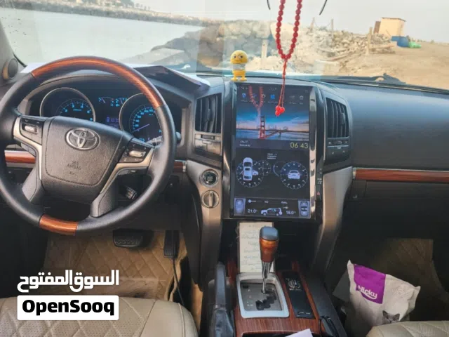 Used Toyota Land Cruiser in Sharjah