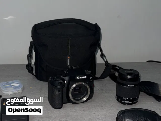 Canon 80D mint condition, no scratches or anything. With accessories