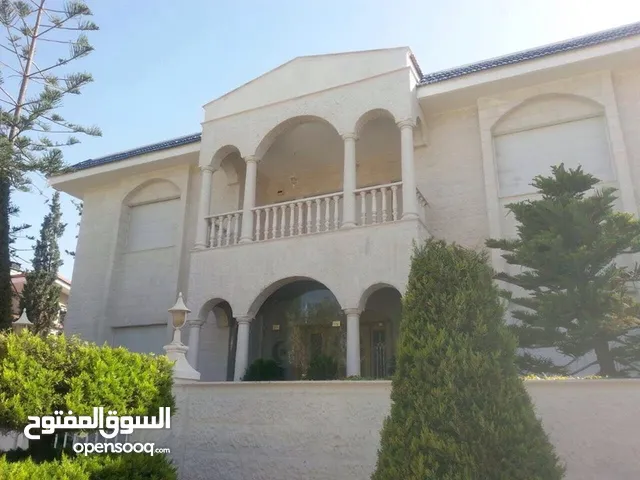 700m2 4 Bedrooms Villa for Sale in Amman Um El Summaq