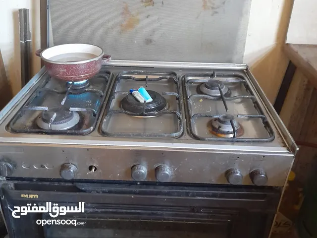 غاز خمس عيون شغال ممتاز بس بده قزاز ع باب الفرن