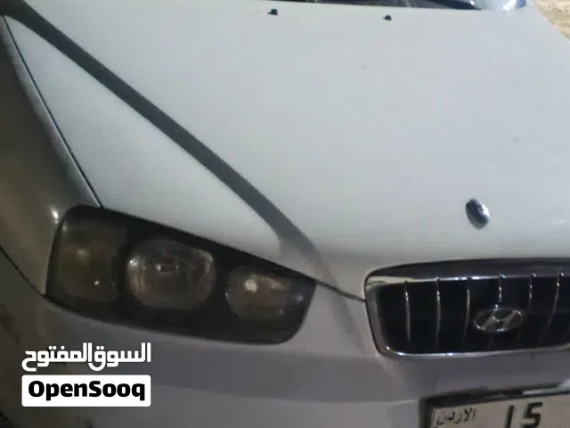 2001 هيونداي افانتي Limited