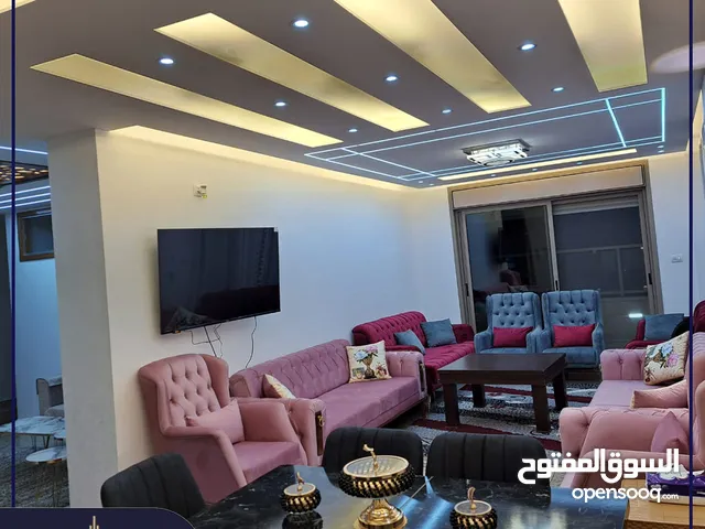 200m2 3 Bedrooms Apartments for Rent in Ramallah and Al-Bireh Al Baloue